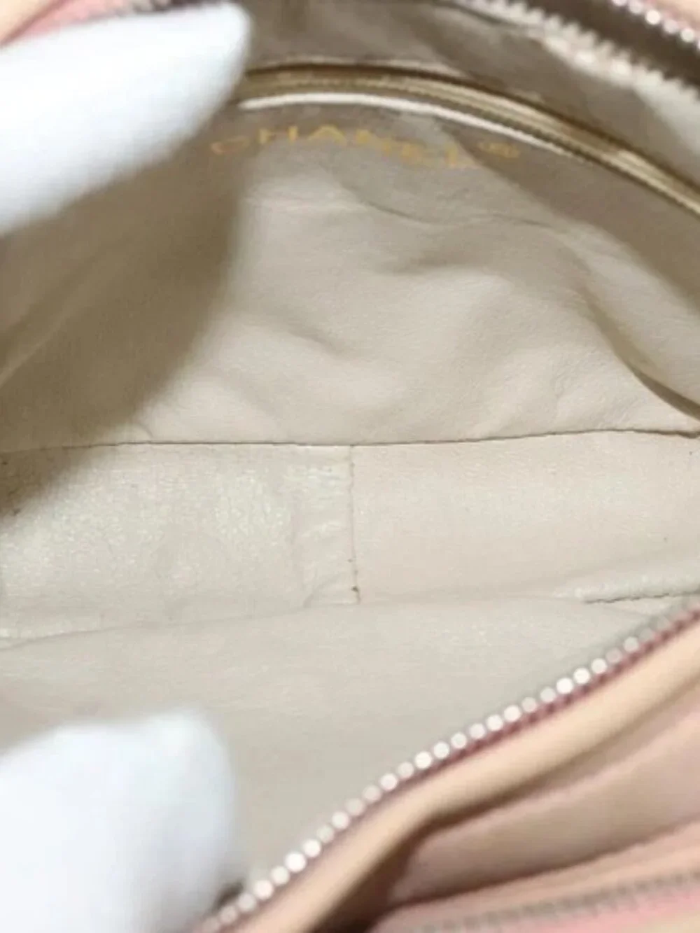 CHANEL accessory	there serial dust